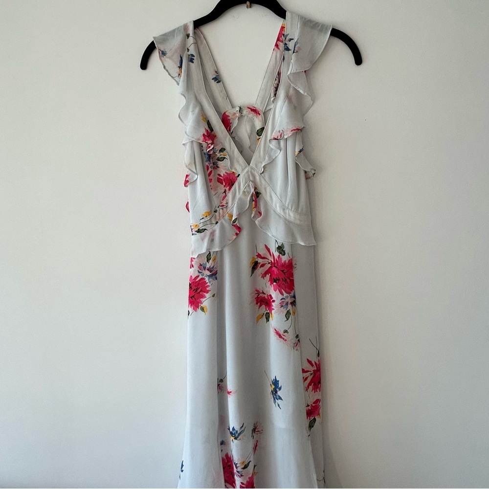 ASTR The Label Floral Midi Open Back Dress Ruffle Straps Grey/ Blue, Pink Size S
